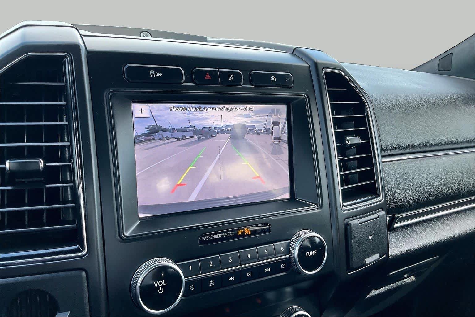 Used 2019 Ford Expedition Limited w/ Driver Assistance Package RWD image 29