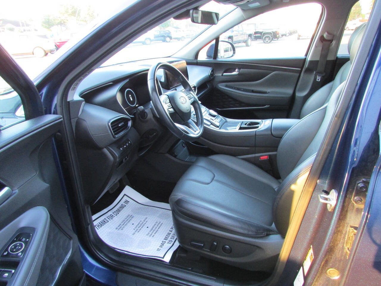 Used 2023 Hyundai Santa Fe SEL w/ Premium Package image 7