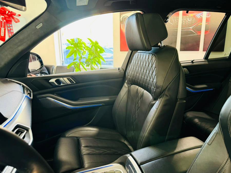 Used 2022 BMW X5 sDrive40i w/ M Sport Package image 16