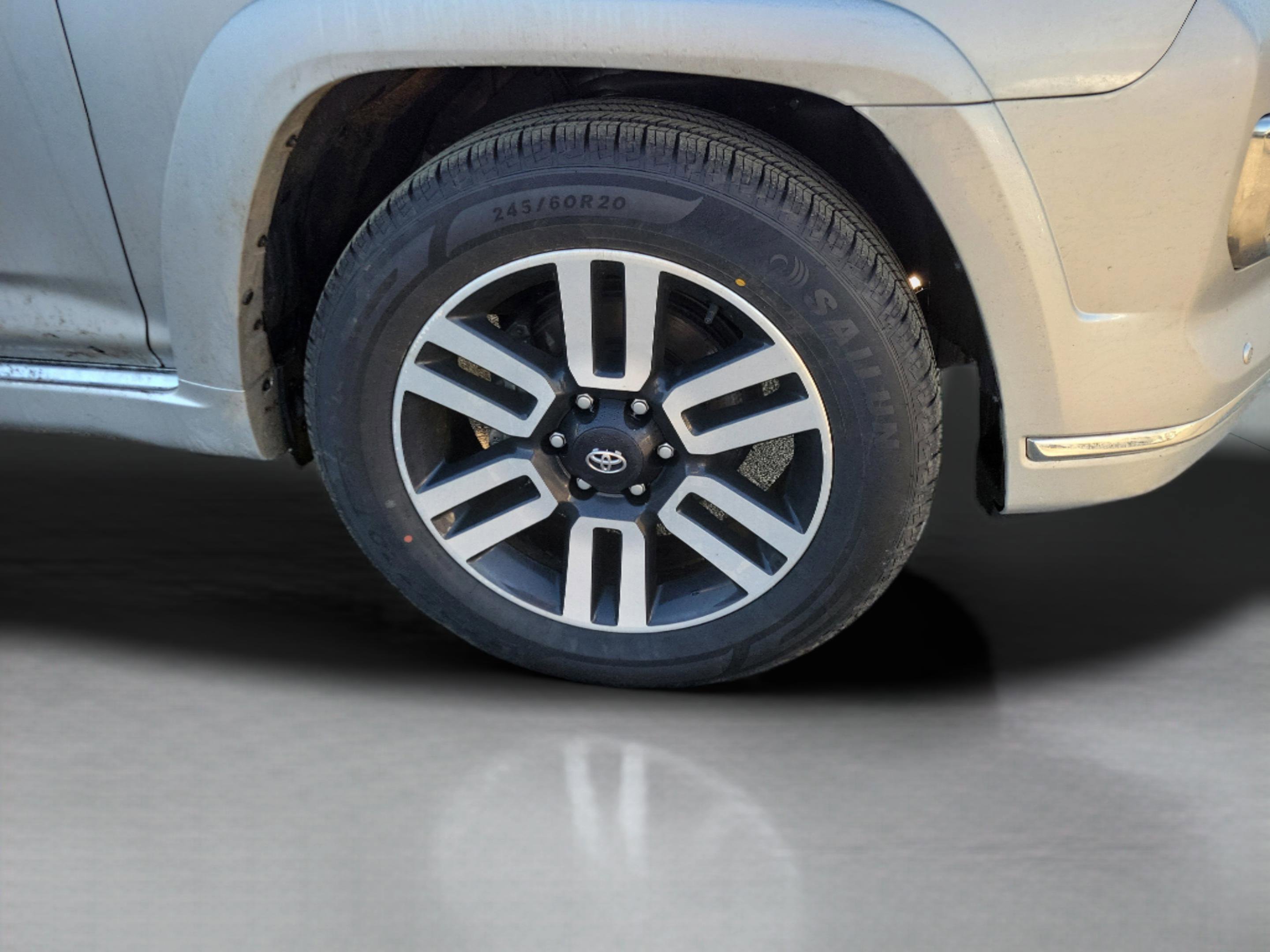 Used 2023 Toyota 4Runner Limited RWD image 21