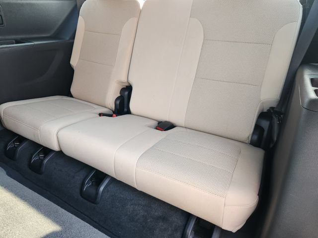 Used 2023 Chevrolet Traverse LS w/ Safety Package FWD image 31
