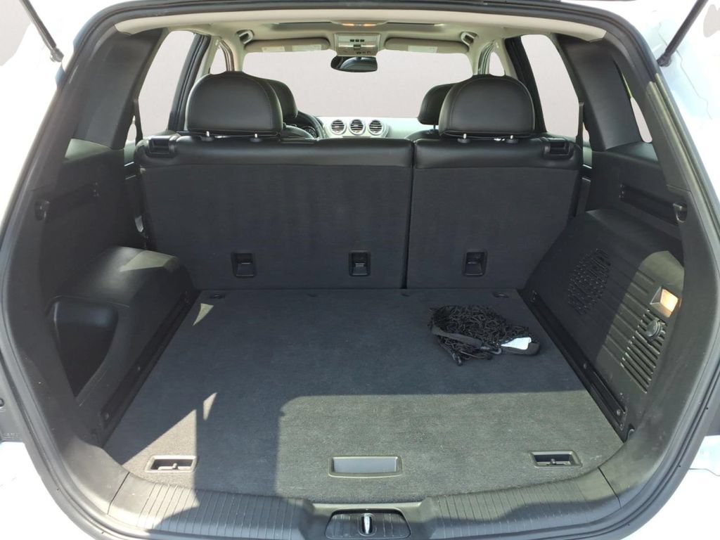 Used 2013 Chevrolet Captiva Sport LTZ FWD image 20