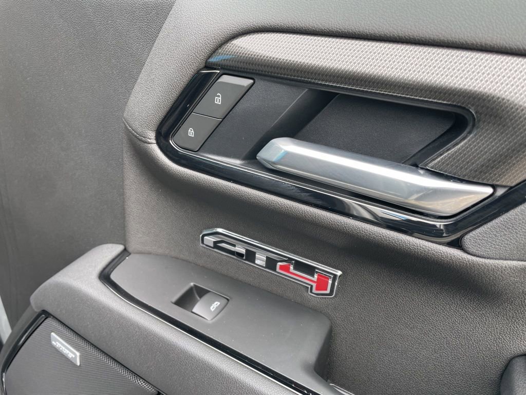Used 2025 GMC Sierra 1500 AT4 w/ AT4 Premium Package image 32