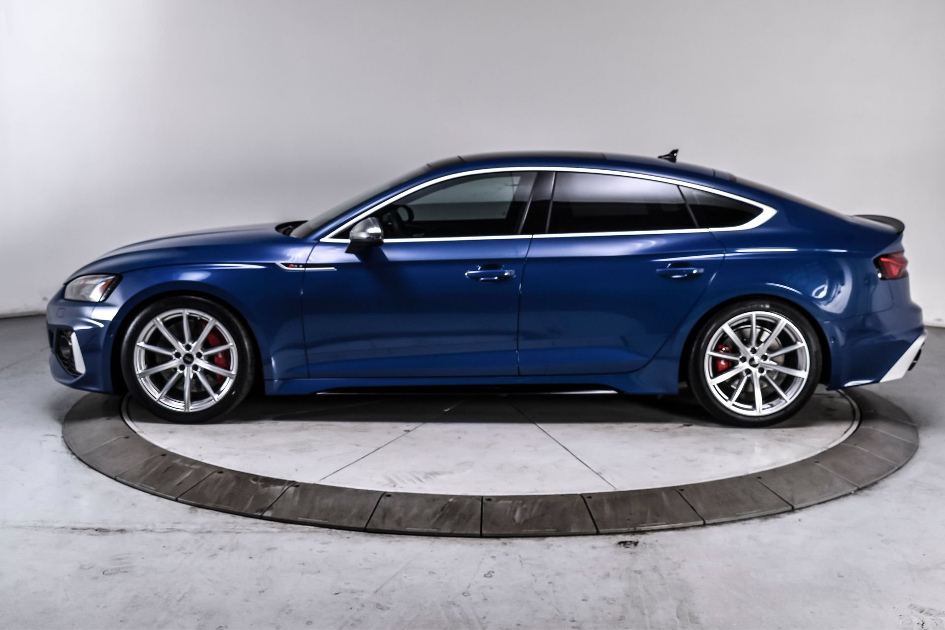 Used 2023 Audi RS 5 Sportback AWD/4WD image 3