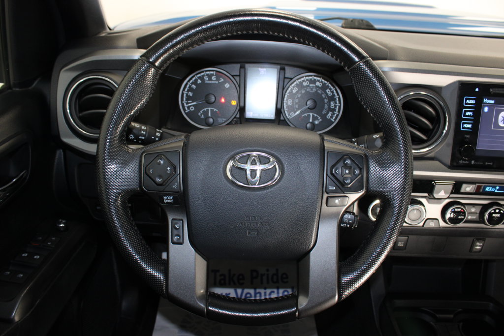 Used 2016 Toyota Tacoma SR5 AWD/4WD image 14