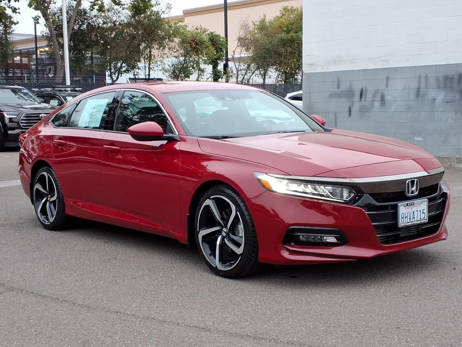 Used 2018 Honda Accord Sport image 3