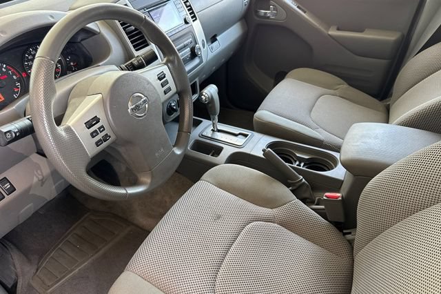 Used 2018 Nissan Frontier SV AWD/4WD image 10