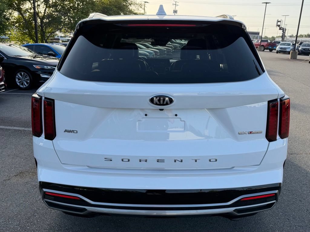 Used 2021 Kia Sorento EX w/ Panoramic Sunroof Package AWD/4WD image 6
