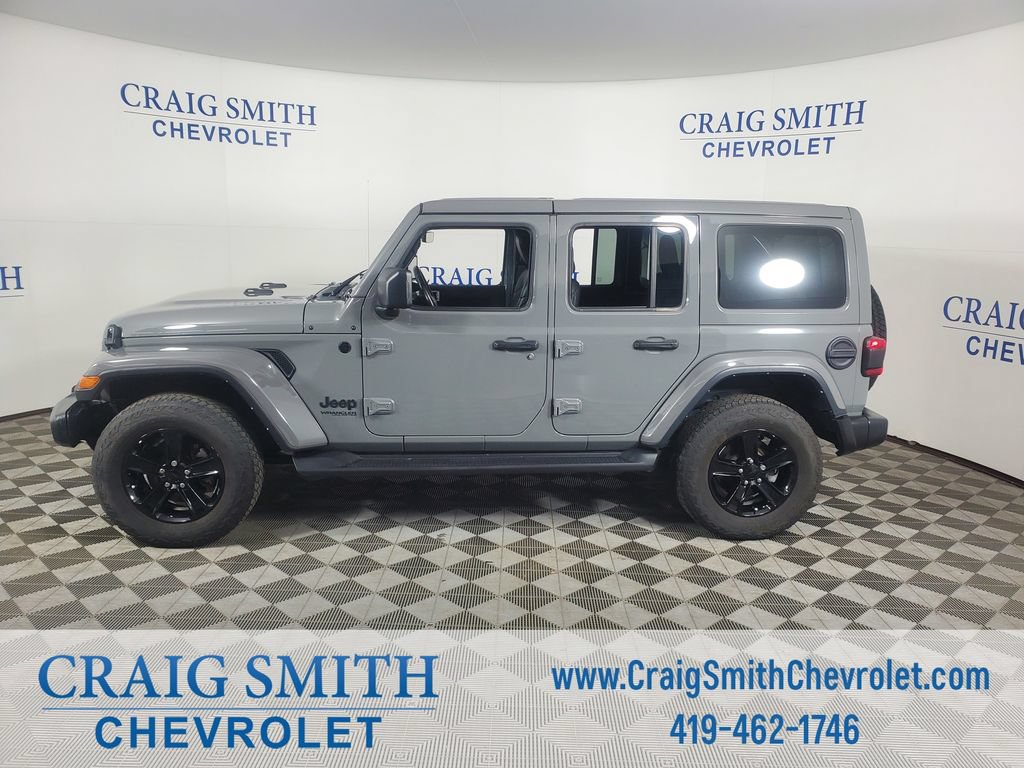 Used 2022 Jeep Wrangler Unlimited Sahara AWD/4WD image 2
