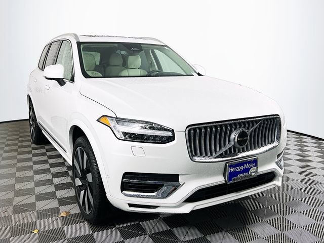 Certified 2025 Volvo XC90 T8 Plus w/ Protection Package Premier image 1
