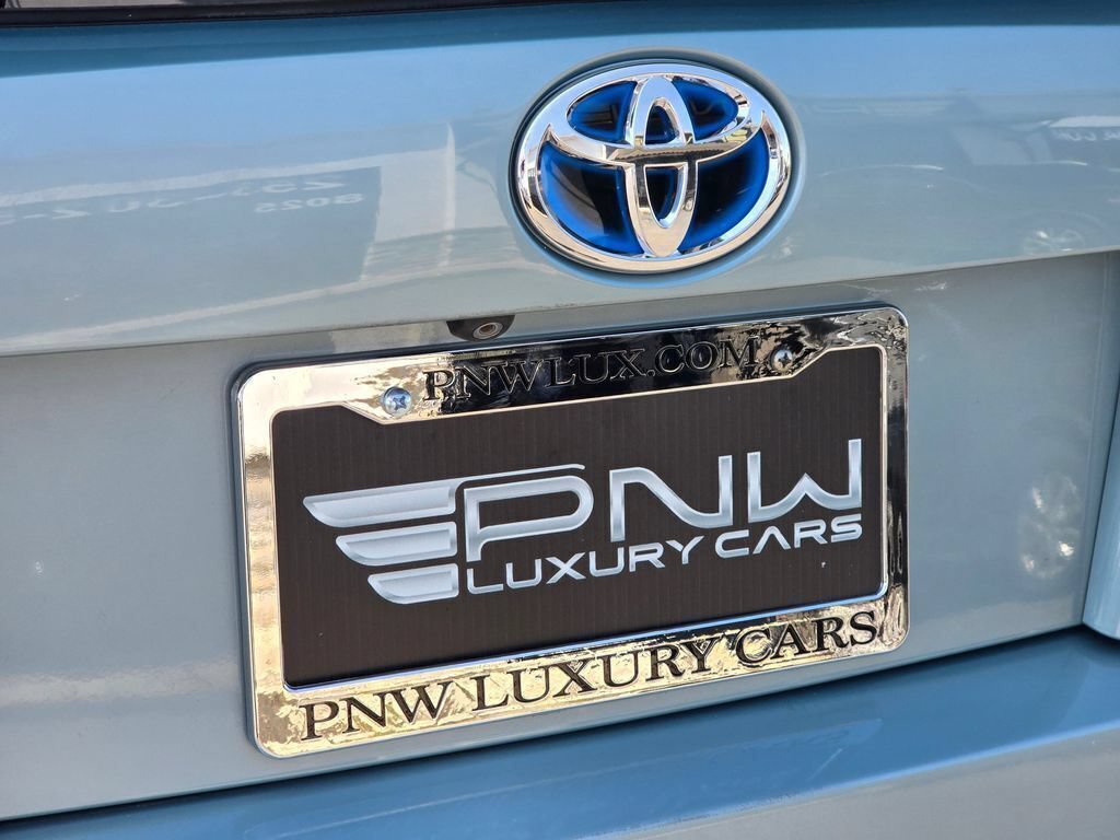 Used 2017 Toyota Prius Four w/ Premium Convenience Package FWD image 14