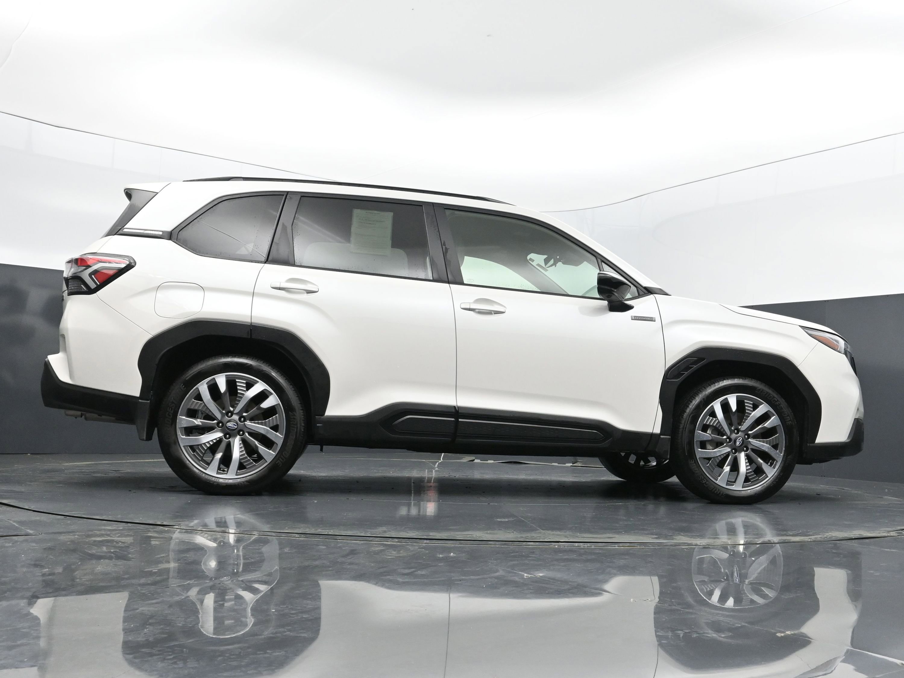 Used 2025 Subaru Forester Touring w/ Touring Package AWD/4WD image 41