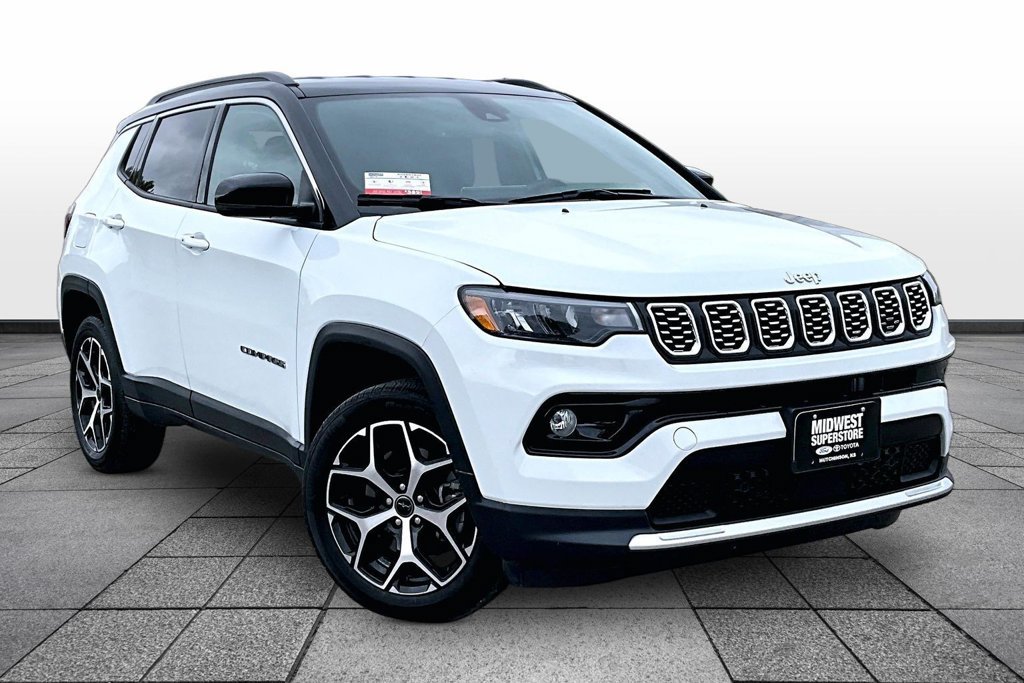 Used 2025 Jeep Compass Limited AWD/4WD image 2