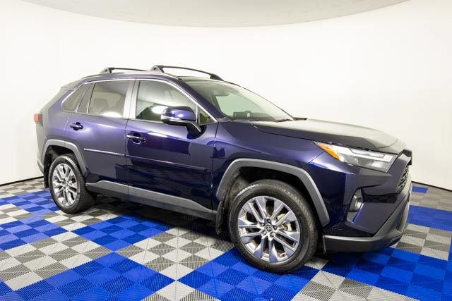 Used 2025 Toyota RAV4 XLE Premium FWD image 4