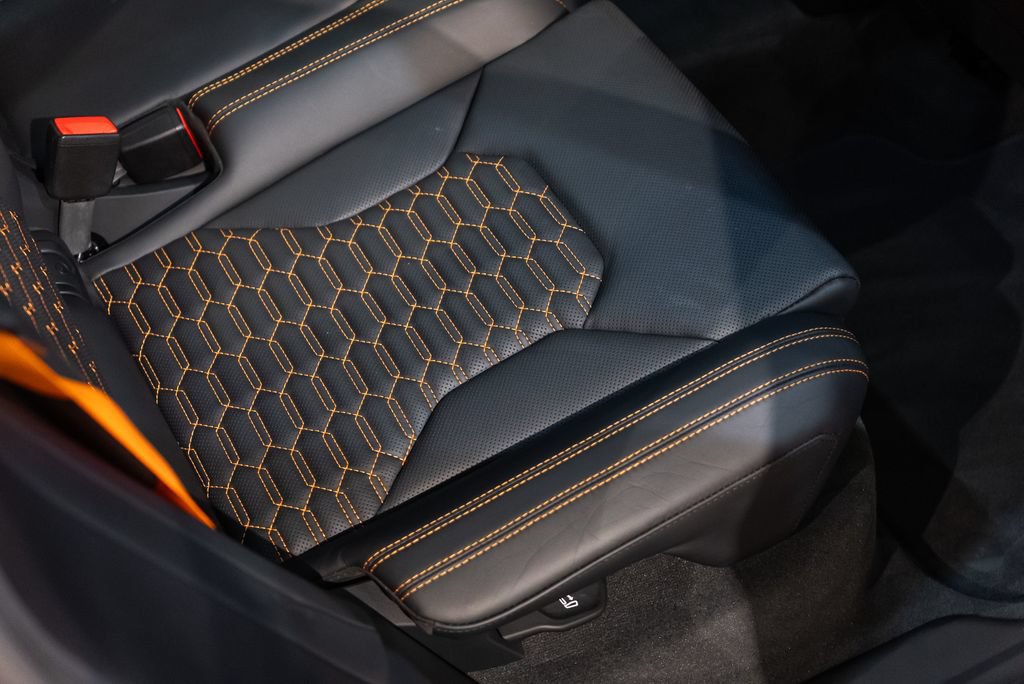 Used 2024 Lamborghini Urus S AWD/4WD image 49