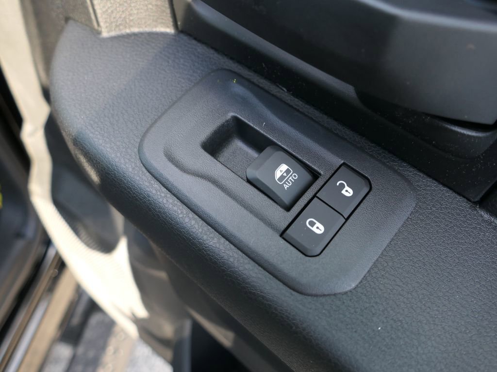 New 2026 RAM 3500 Tradesman AWD/4WD image 24