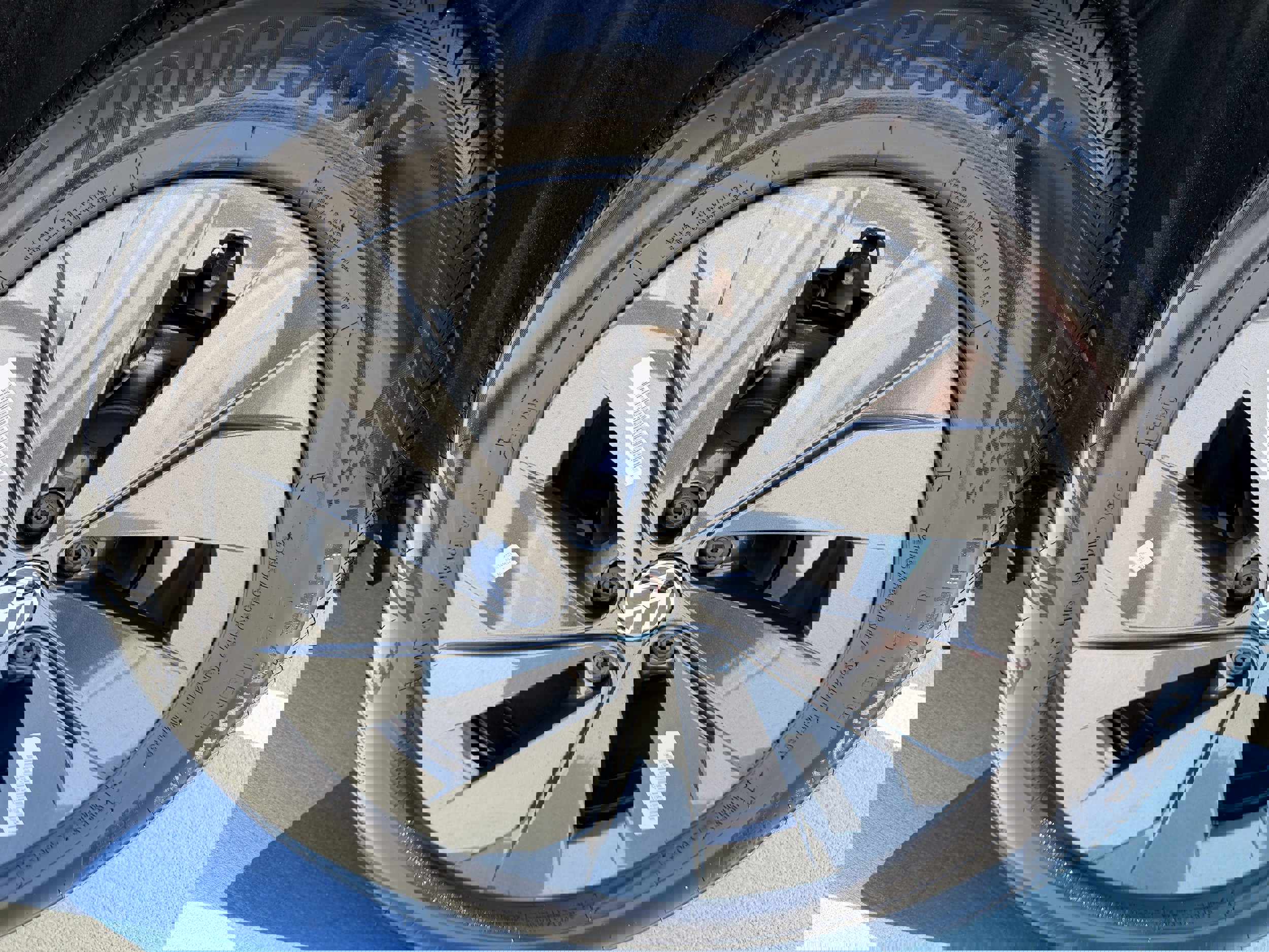 New 2026 Volkswagen Taos S image 30