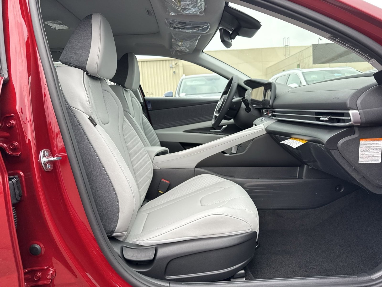 New 2026 Hyundai Elantra Limited image 27