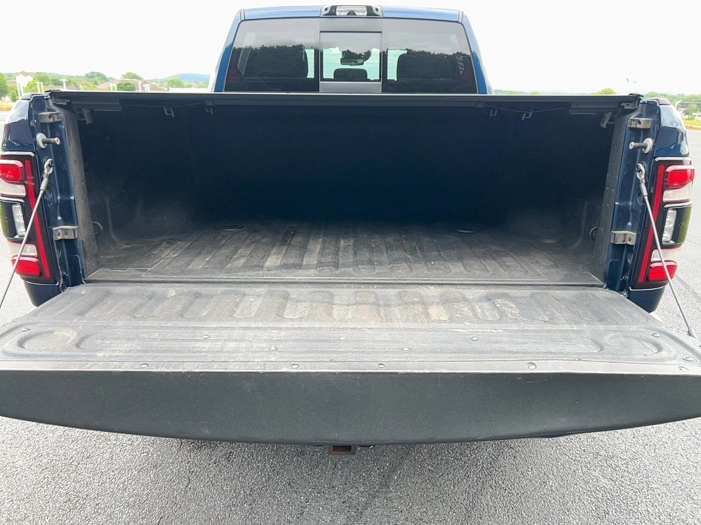 Used 2022 RAM 3500 Big Horn w/ Level C Equiment Group AWD/4WD image 29