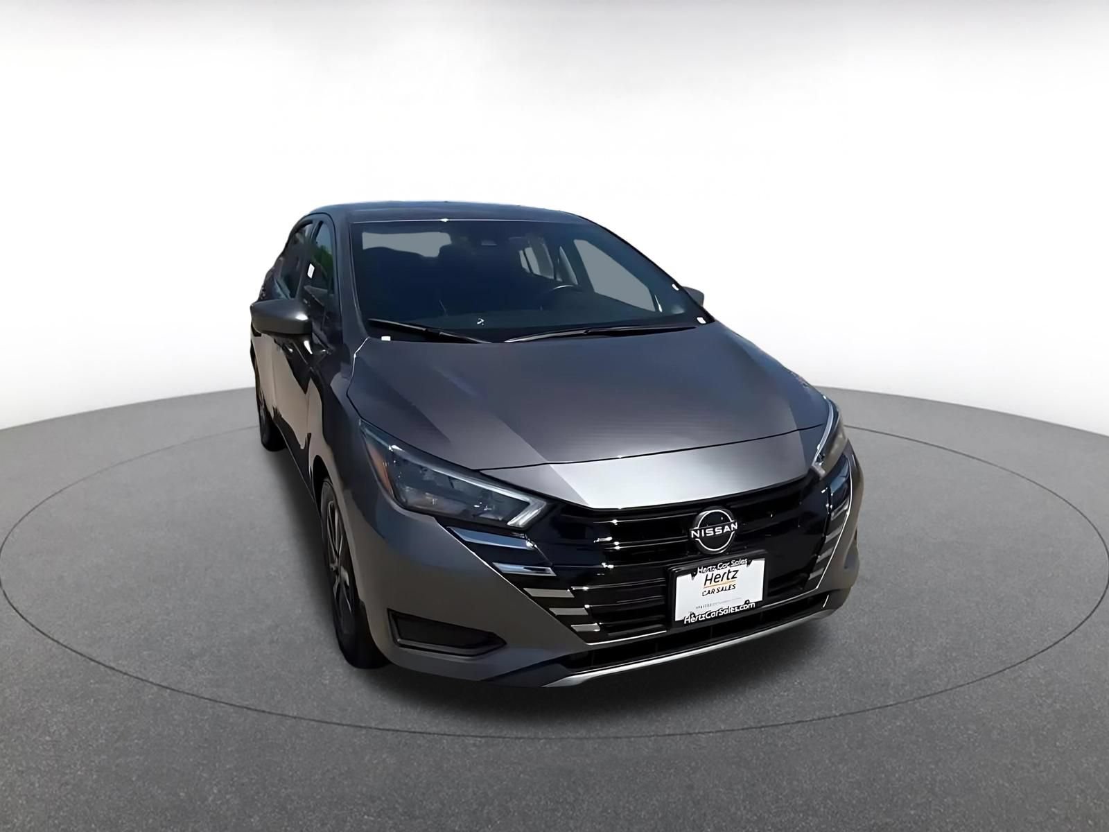 Used 2025 Nissan Versa SV FWD image 3