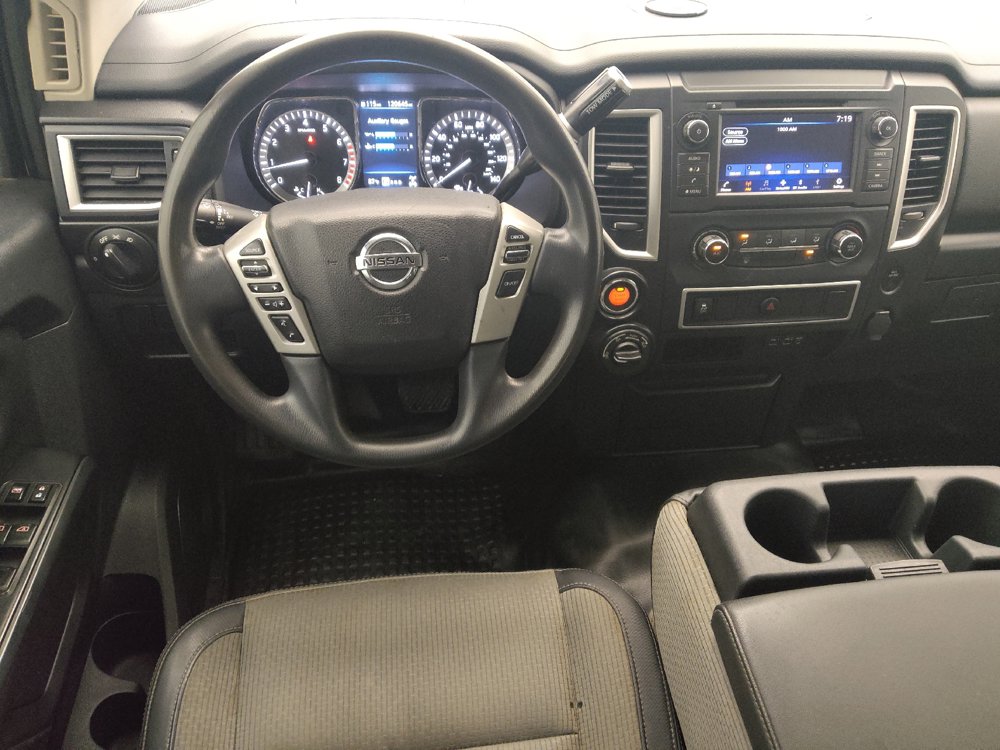 Used 2019 Nissan Titan S AWD/4WD image 22