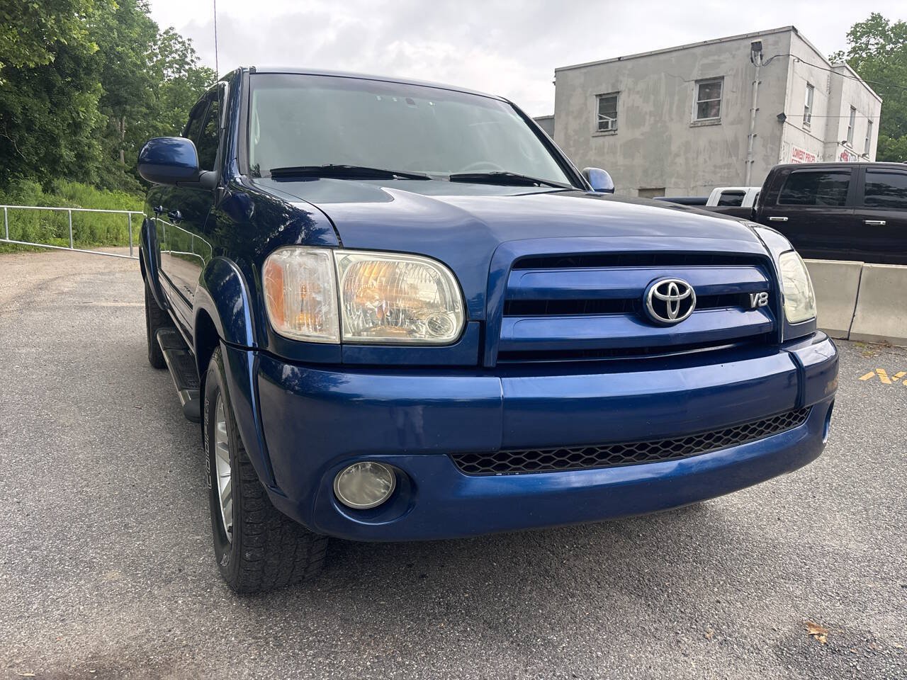 Used 2005 Toyota Tundra Limited w/ All Weather Guard Pkg AWD/4WD image 7