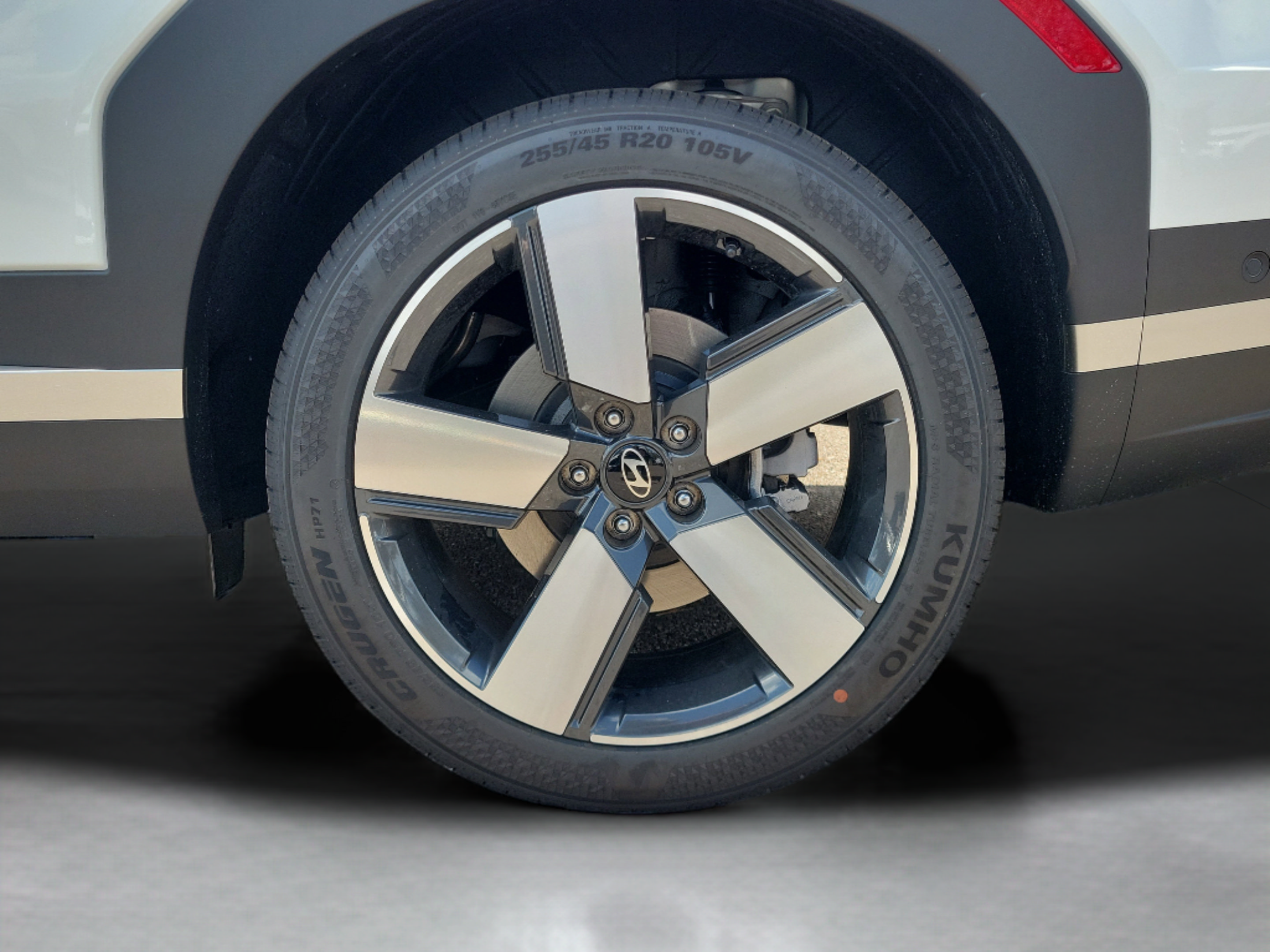 Certified 2026 Hyundai Santa Fe Limited FWD image 33