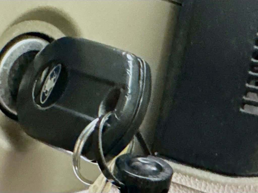 Used 2014 Ford Expedition XLT RWD image 18