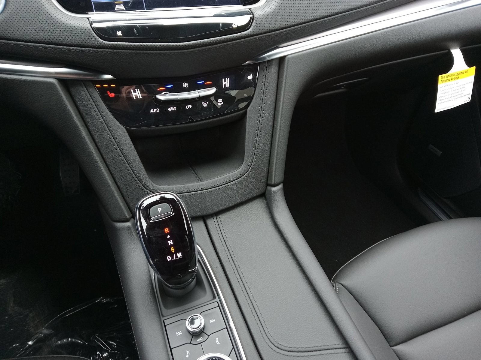New 2026 Cadillac XT5 Luxury AWD/4WD image 17