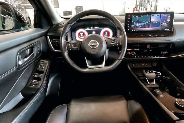 Used 2024 Nissan Rogue SL w/ SL Premium Package image 8