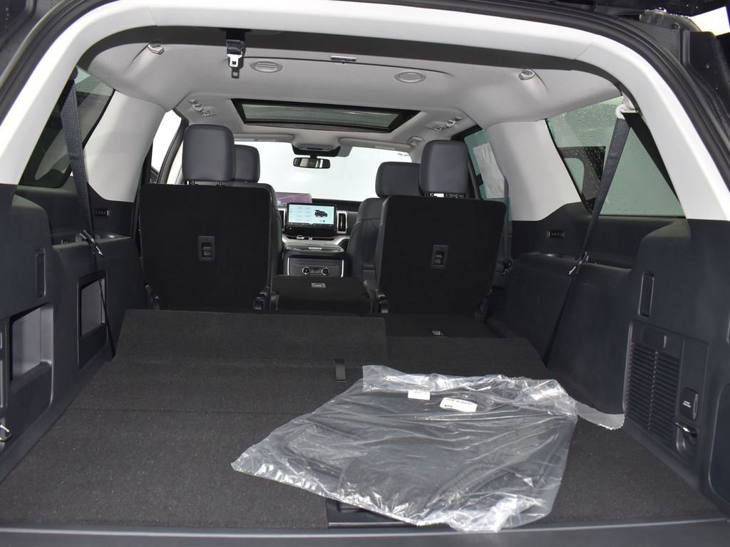 New 2026 Ford Expedition Max Active image 21
