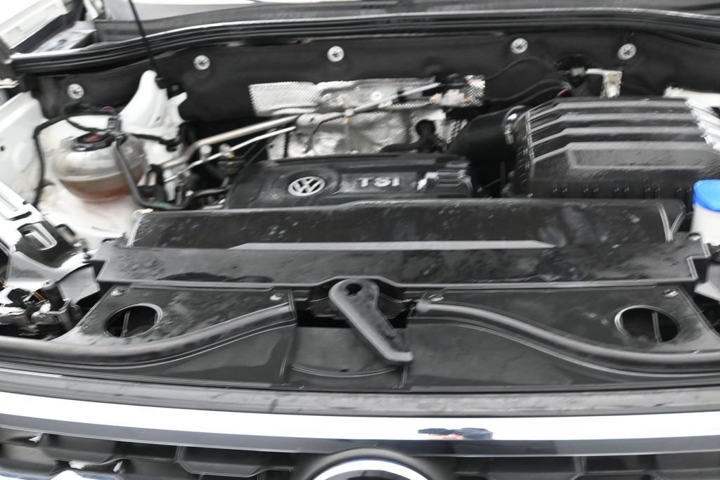 Used 2023 Volkswagen Atlas SEL AWD/4WD image 17