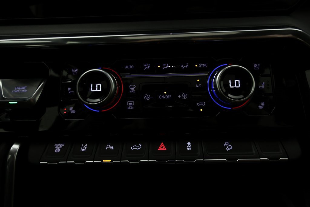 Used 2025 GMC Sierra 2500 Denali Ultimate image 35