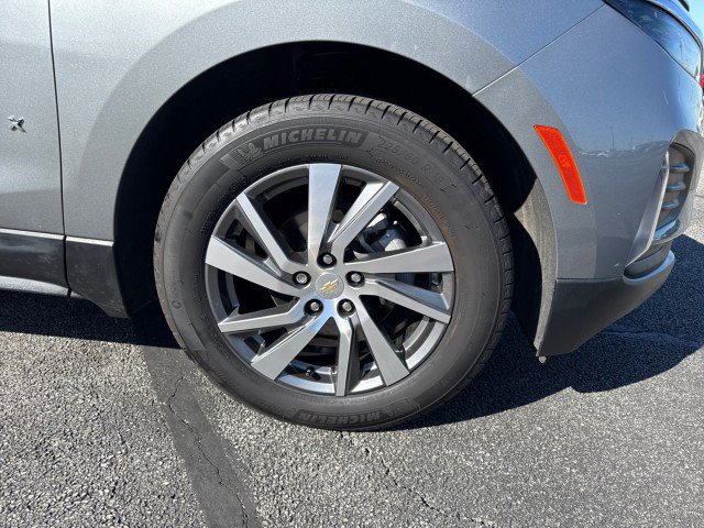 Used 2024 Chevrolet Equinox LT w/ LPO, Floor Liner Package FWD image 9