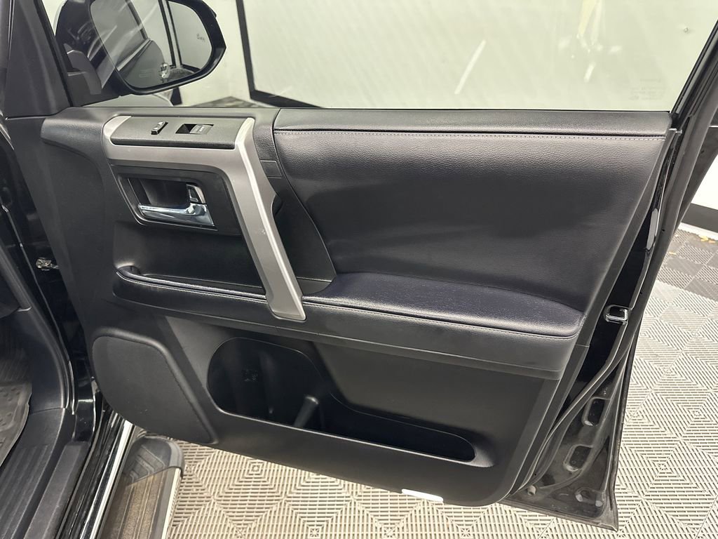 Used 2023 Toyota 4Runner Limited image 16