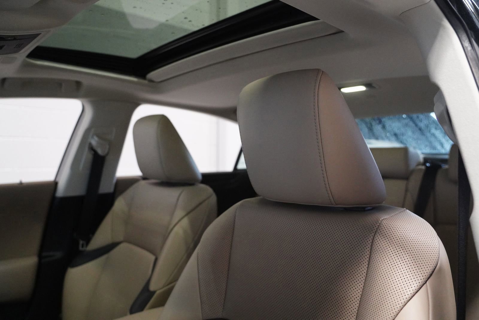 Used 2021 Lexus ES 350 w/ Premium Package image 13