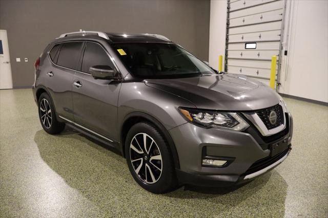Used 2019 Nissan Rogue SL w/ Premium Package image 1
