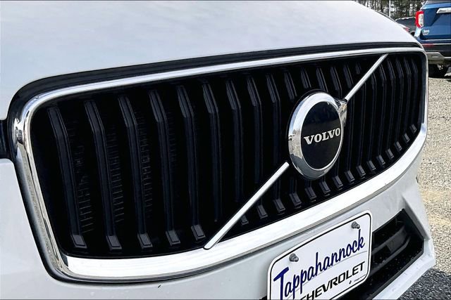 Used 2022 Volvo XC60 B5 Momentum AWD/4WD image 31