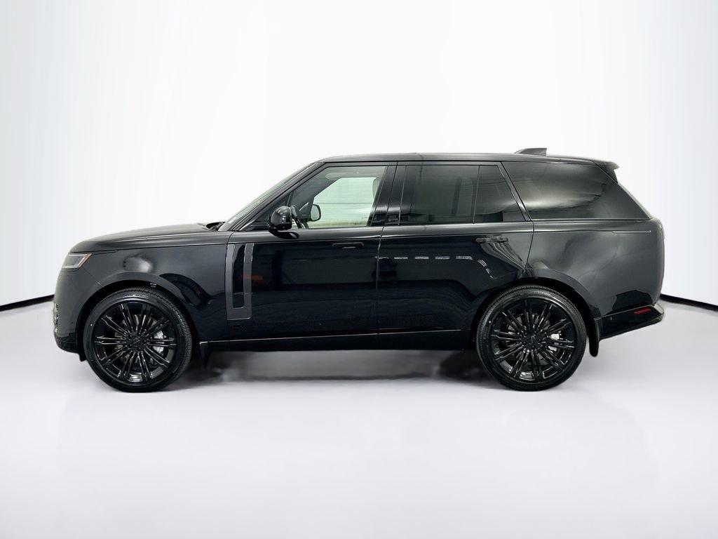 New 2026 Land Rover Range Rover SE image 8