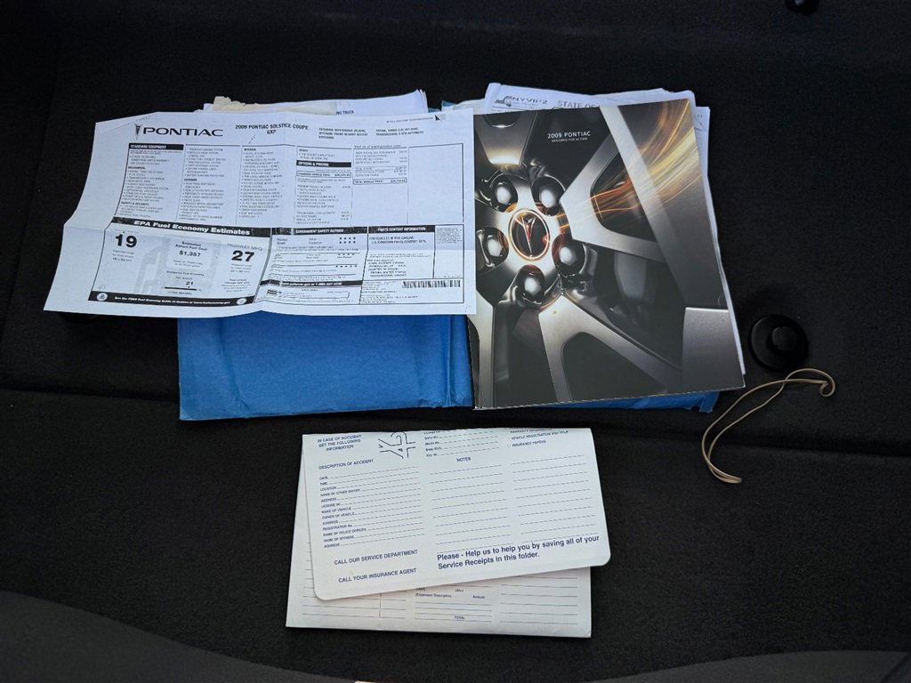 Used 2009 Pontiac Solstice GXP w/ Premium Package image 67