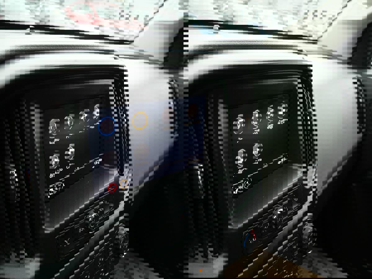 Used 2021 Chevrolet Colorado W/T w/ Custom Special Edition image 14