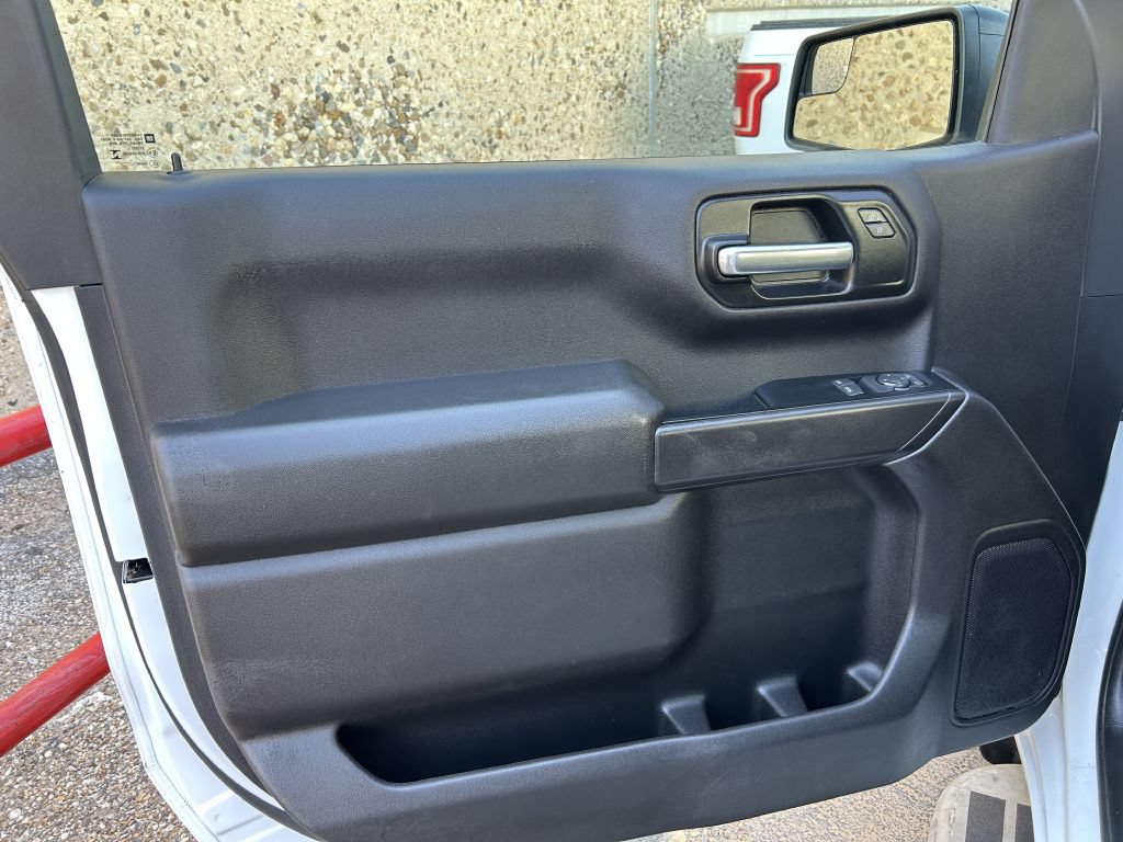 Used 2025 Chevrolet Silverado 1500 W/T RWD image 3