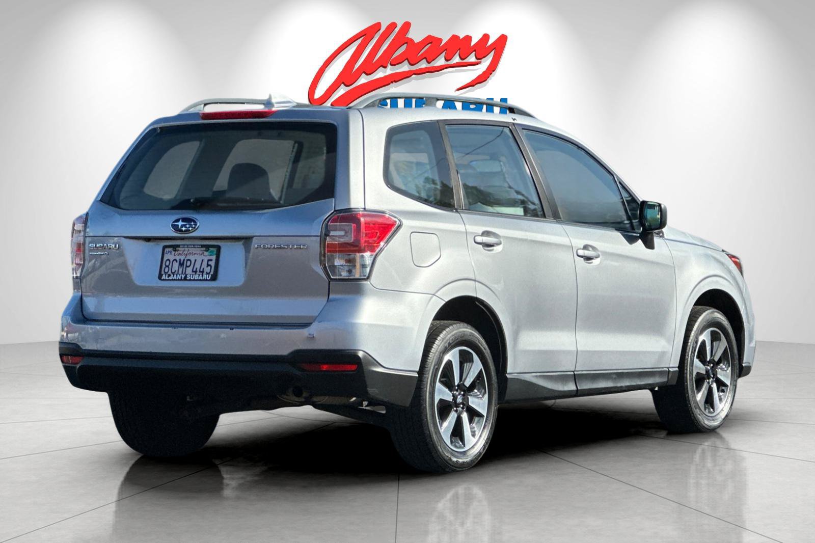 Used 2018 Subaru Forester 2.5i w/ Alloy Wheel Package AWD/4WD image 4