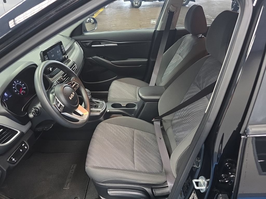 Used 2022 Kia Seltos LX AWD/4WD image 16