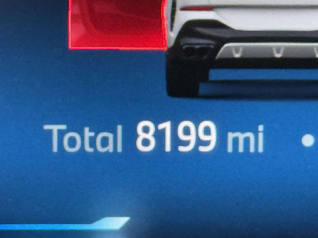 Used 2025 BMW X6 M60i w/ Parking Assistance Package image 2