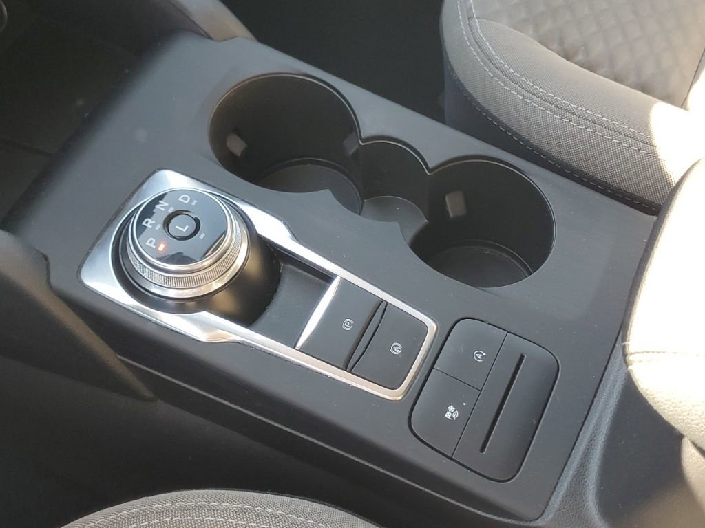 Used 2020 Ford Escape SE image 22