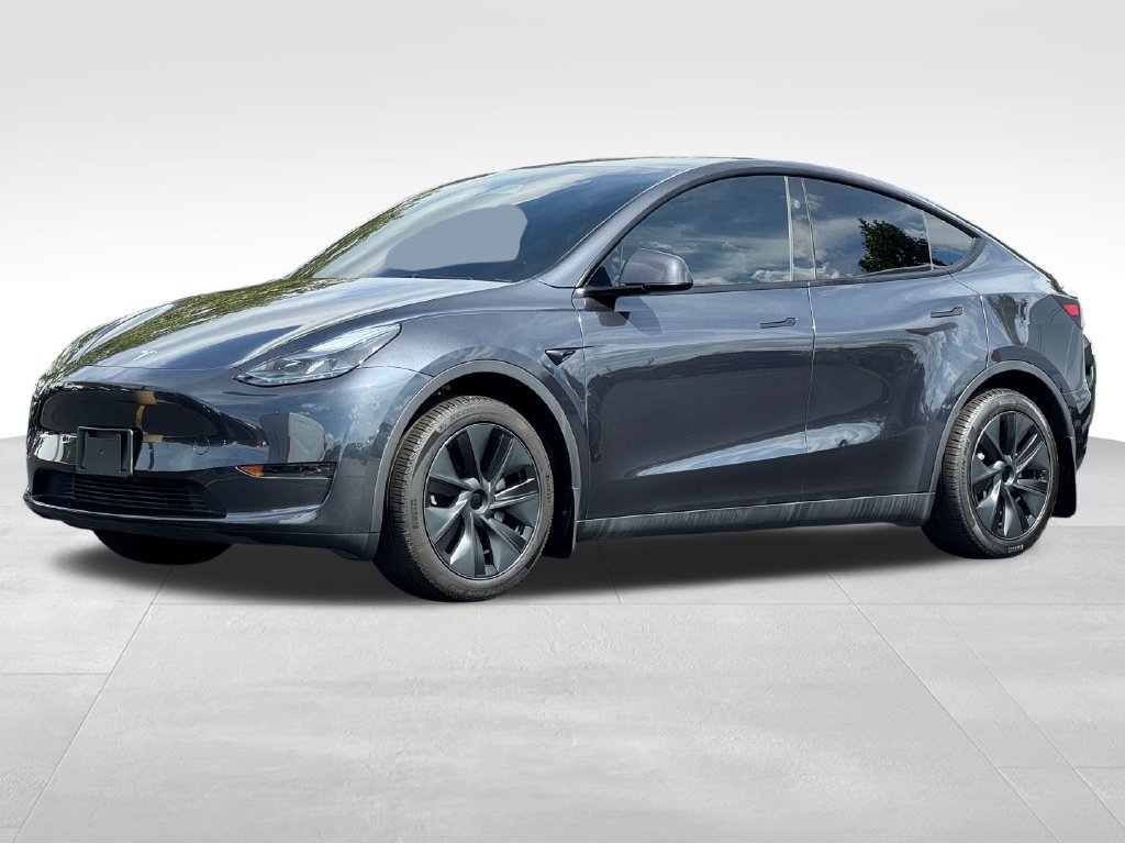 Used 2024 Tesla Model Y Long Range RWD image 3