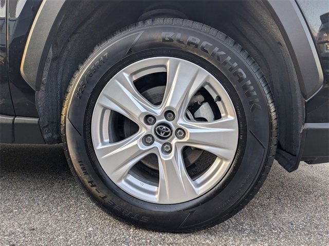 Used 2020 Toyota RAV4 XLE image 10