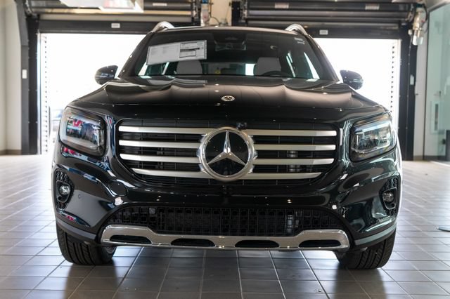 New 2026 Mercedes-Benz GLB 250 4MATIC image 2