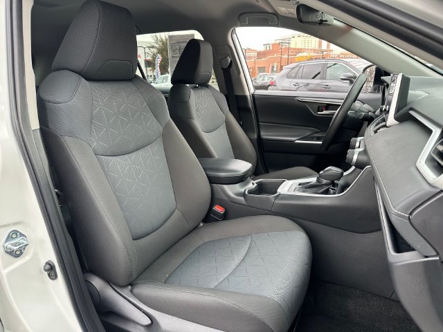 Certified 2025 Toyota RAV4 XLE AWD/4WD image 10